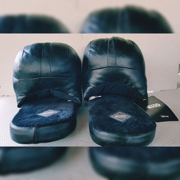 BIOWORLD STAR WARS DARTH VADER slippers - Picture 3 of 4